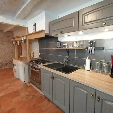 Prázdninový dům Gite 'En Cocagne' Luxurious Rustic Gite With Private Pool