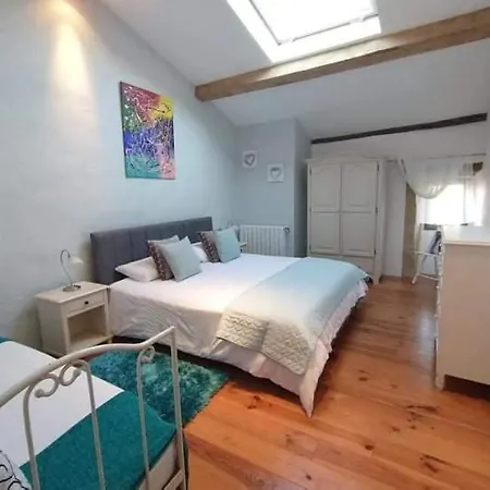 Prázdninový dům Gite 'En Cocagne' Luxurious Rustic Gite With Private Pool *